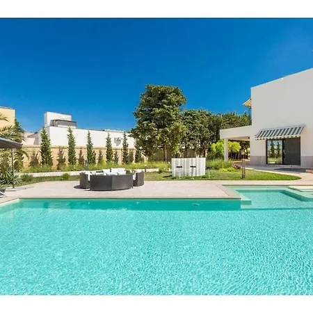 Elegant Nunzia Villa Ruffano